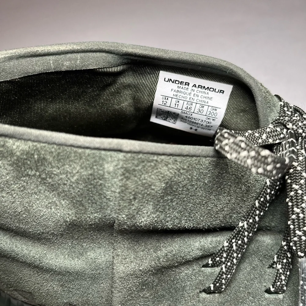 Underarmour Unique  Veloce Chukka Mid Suede Olive Green Causal Shoes  Mens 12